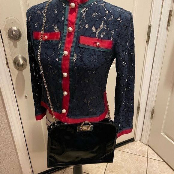 Salvatore Ferragamo Handbags - Authentic and Vintage Salvatore Ferragamo sling Bag